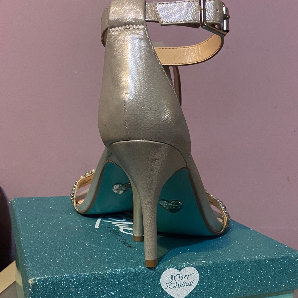 Betsy Johnson’s Elegant, Silver Ankle Strap Heels with Embellishments - Picture 3 of 6